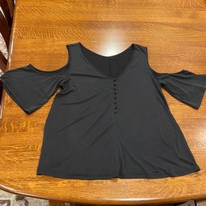 Womens size large peekaboo black top. Stitchfix